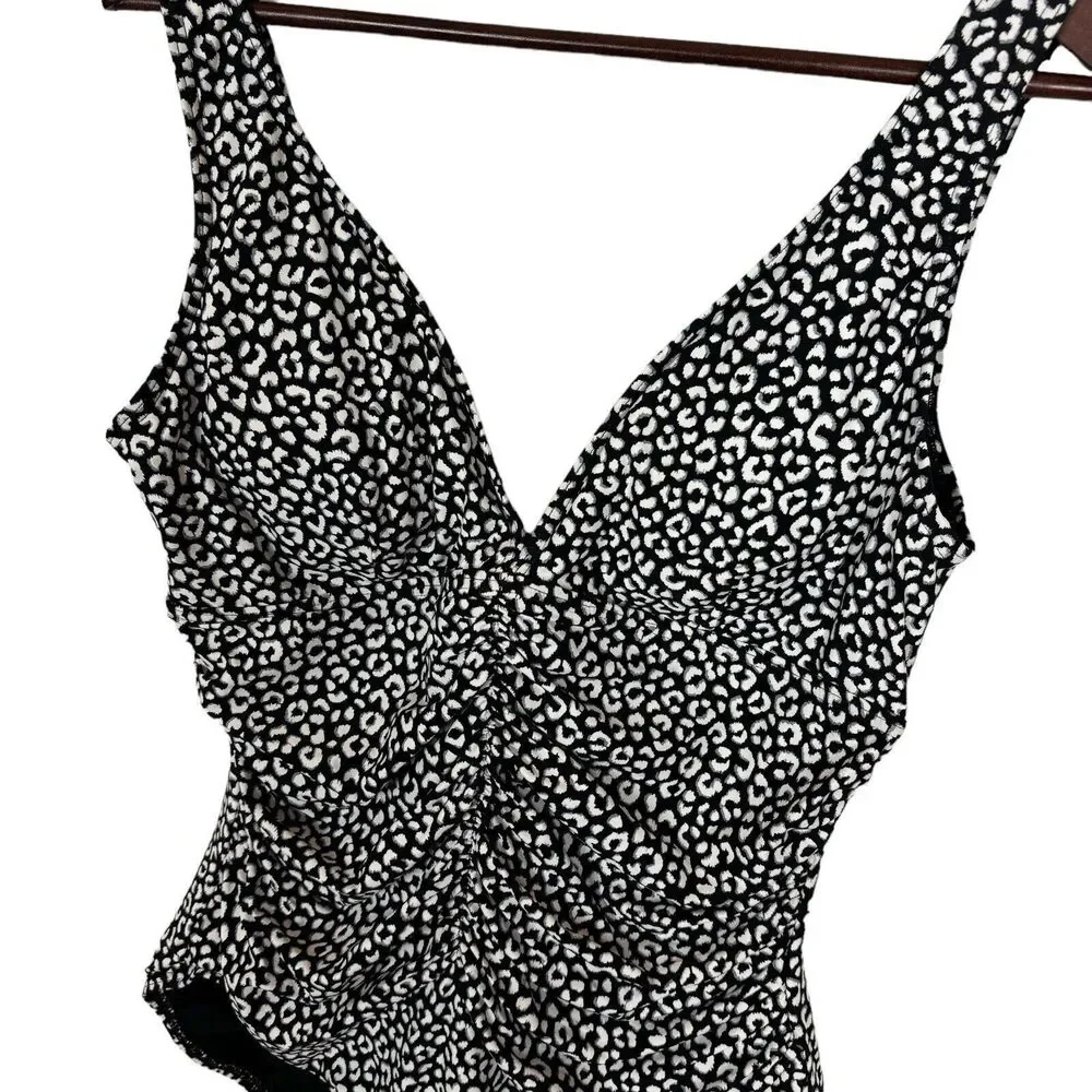 Contours by Coco Reef Black Leopard Print One-Piece Swimsuit Women's 16/40C - Picture 2 of 6